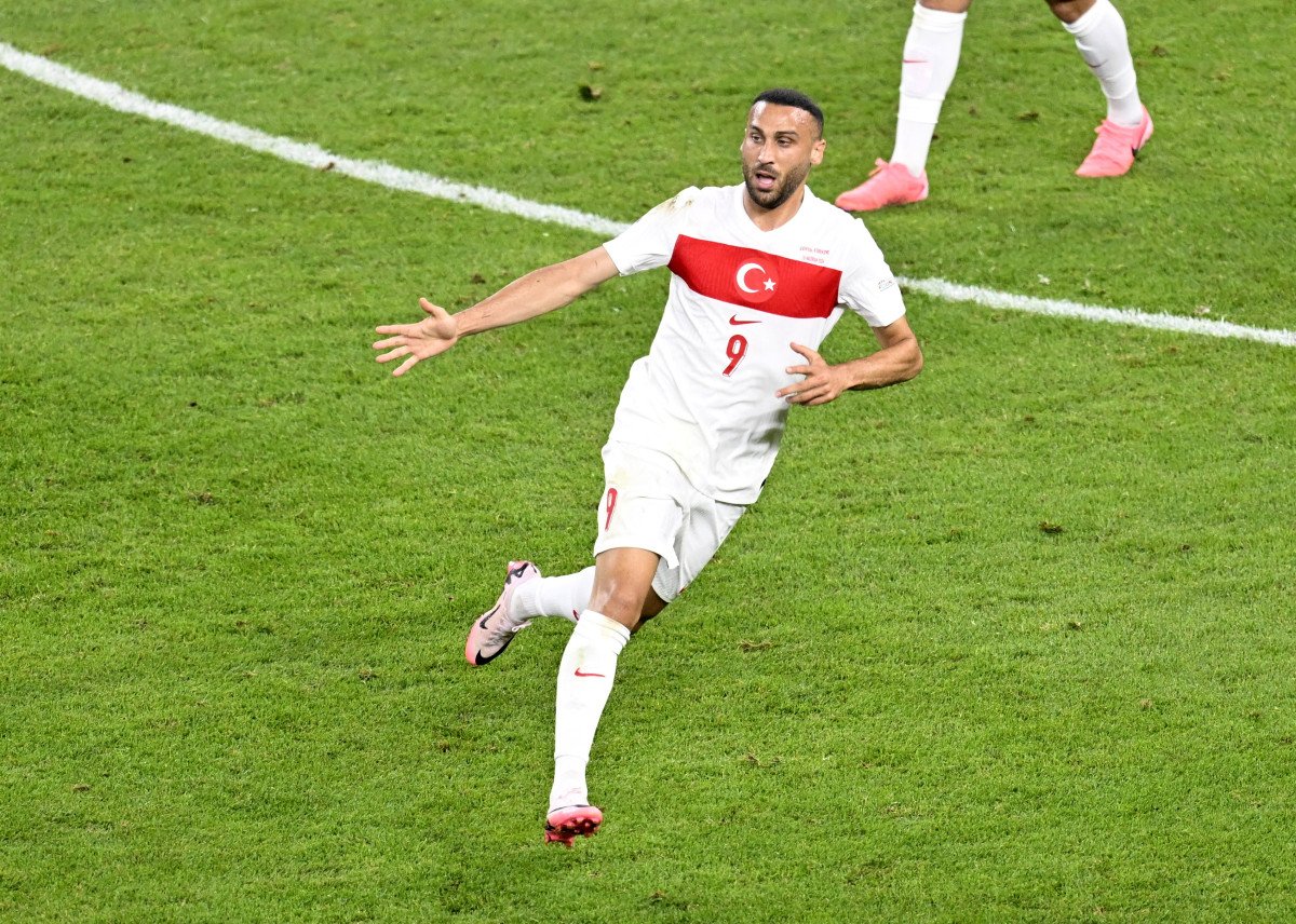 Cenk Tosun bitirici vuruşu yaptı! Akıllara Nihat Kahveci geldi…