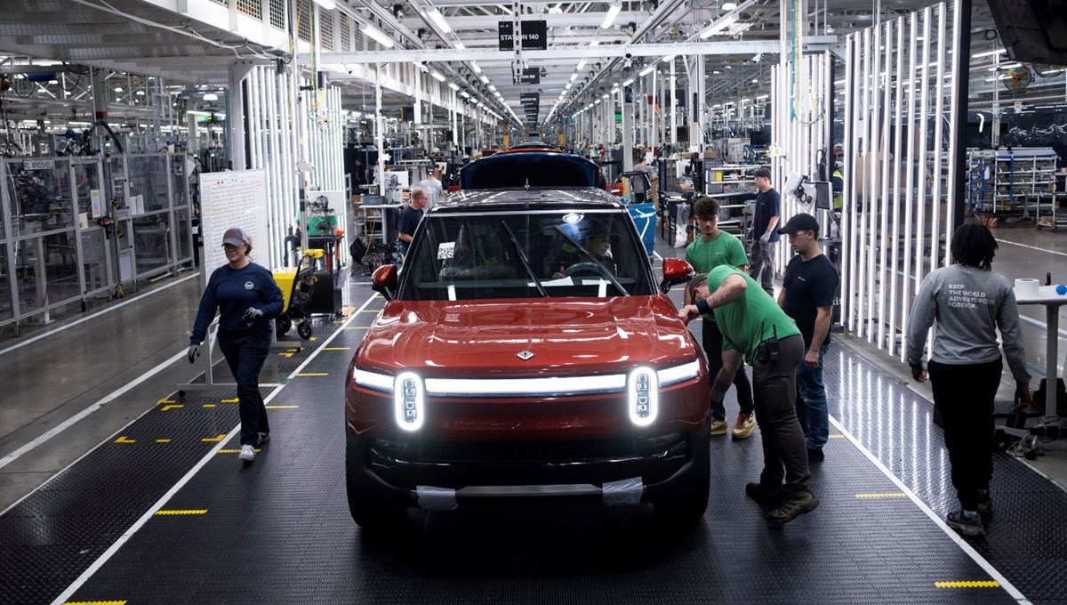 Volkswagen’den Rivian’a 5 milyar dolar yatırım: EV yazılımı için ortak girişim